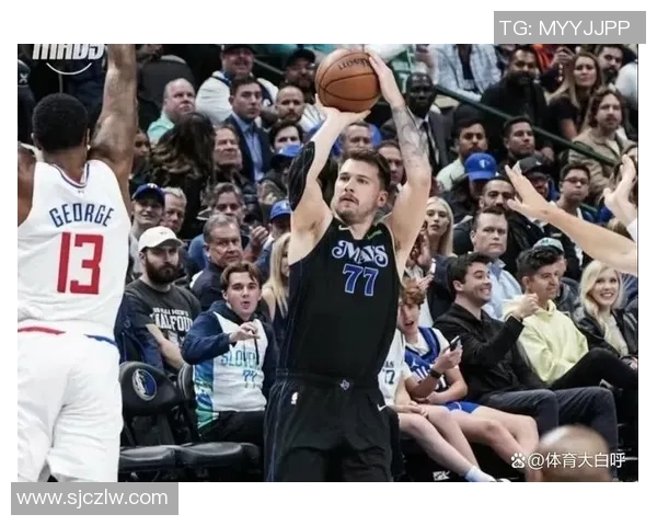 独行侠交易传闻:卢卡·东契奇或换安东尼·戴维斯与欧文引争议 独行侠交易传闻:卢卡·东契奇或换安东尼·戴维斯与欧文引争议